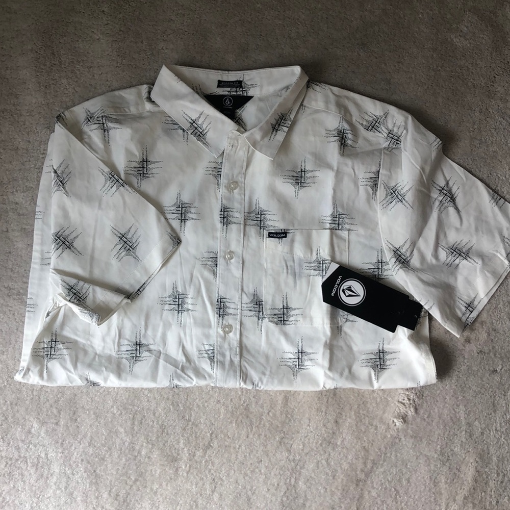 Volcom short sleeve shirt